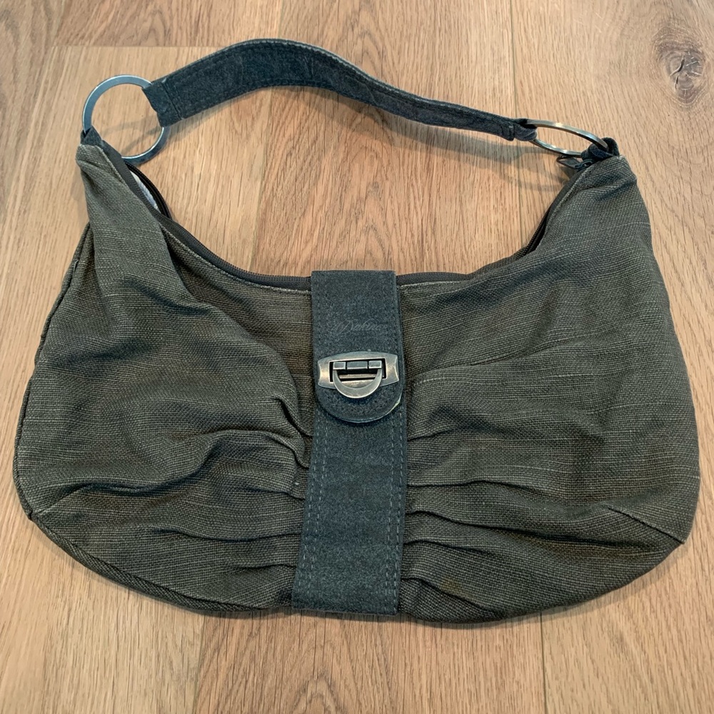 Dakine purse